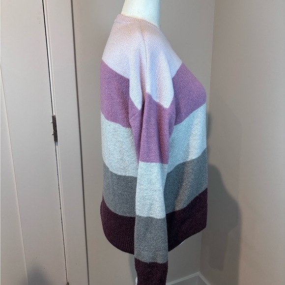 Time and Tru XXL Women’s Sweater – Purple Gray Colorblock Stripe Pullover - Picture 2 of 12